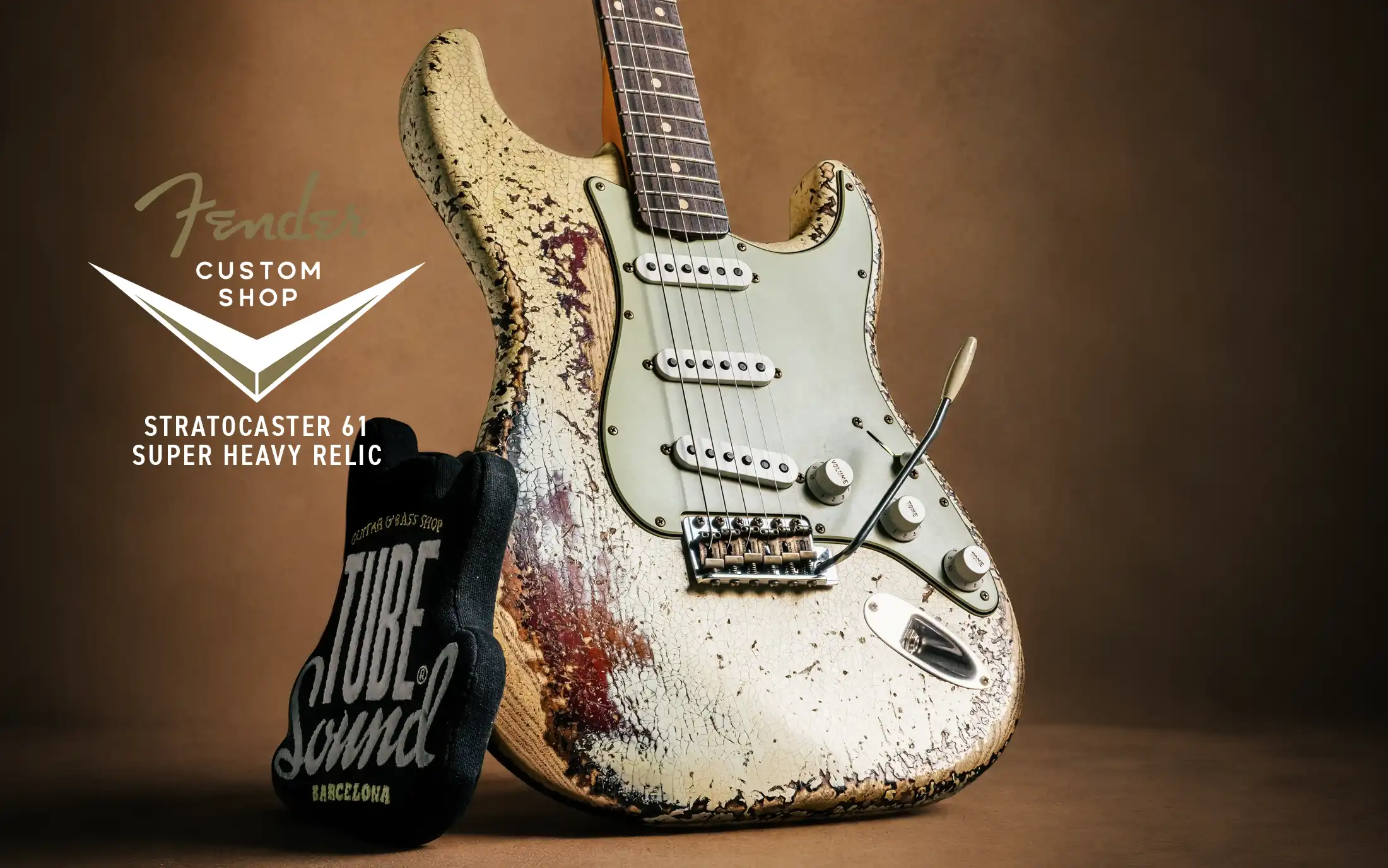 Fender Custom Shop Stratocaster 61 RW Super Heavy Relic Aged Olympic White Over 3 Color Sunburst